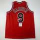 Autographed/signed Ron Harper Chicago Red Basketball Jersey Psa/dna Coa