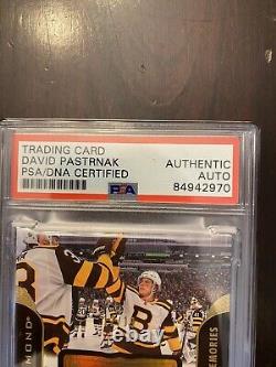 David Pastrnak Autographed Winter Classic Relic Card Boston Bruins PSA/DNA
