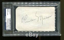 Thurman Munson Signed Cut 3x5 Autographed Yankees PSA/DNA 83816413 Very Nice