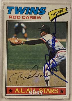 1977 Topps Rod Carew Signé Autographied Baseball Card #120 Psa/adn Twins Al Mvp