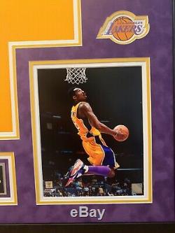 # 8 Bryant Kobe, L. A. Lakers, 5x Nba Champion Autographed Encadré Jersey Psa / Adn