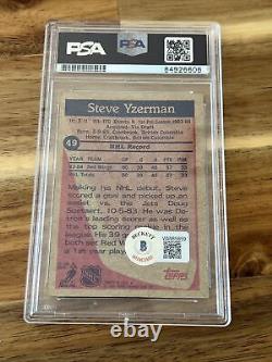 Carte de recrue autographiée Steve Yzerman des Detroit Red Wings, Topps 84-85, avec certificat d'authenticité Psa Dna et inscription.