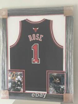 Derrick Rose Authentic Signed Jersey (framed) Coa (psa/adn)