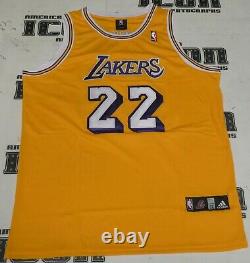 Elgin Baylor Signé Los Angeles Lakers Basketball Jersey Psa/adn Coa Autographe