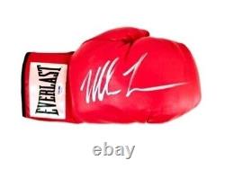 Gants de boxe autographiés par Mike Tyson avec certificat PSA DNA