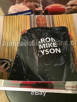 Iron Mike Tyson Robe De Boxe Signée Autographiée, Pruneau Et Gant Preuve Psa / Dna