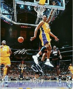 Kobe Bryant Signée À La Main Autographiés 16x20 Photo Vintage La Lakers W Shaq Psa / Adn