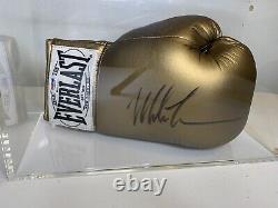 Mike Tyson A Signé Autographied Gold Boxing Glove Auto Dna Coa Avec Case
