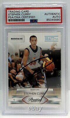 Stephen Curry a signé le choix de draft bleu Panini Prestige 2009-10 /999 PSA/DNA Rookie.
